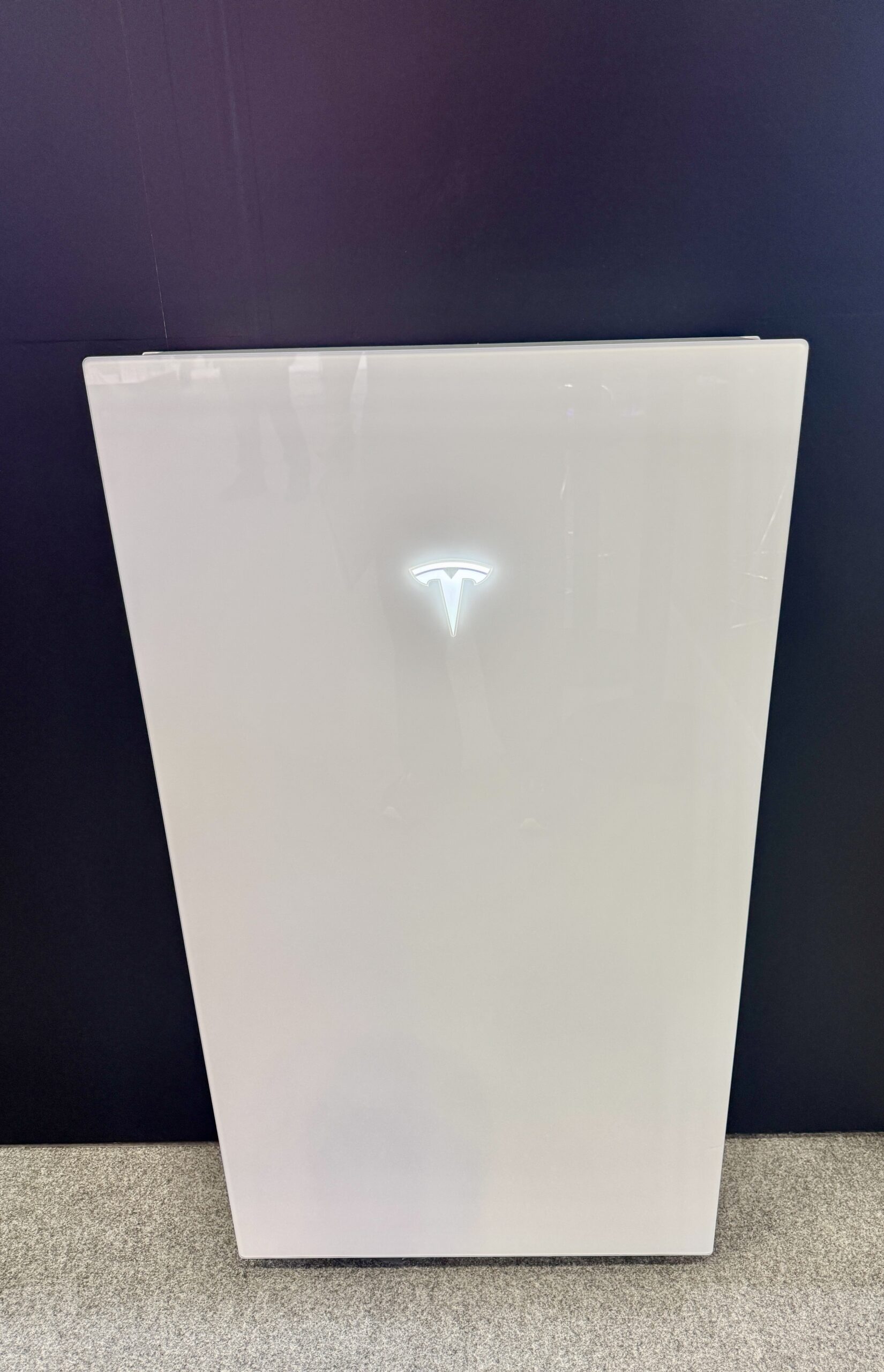 展示されたTesla Powerwall 3の実機